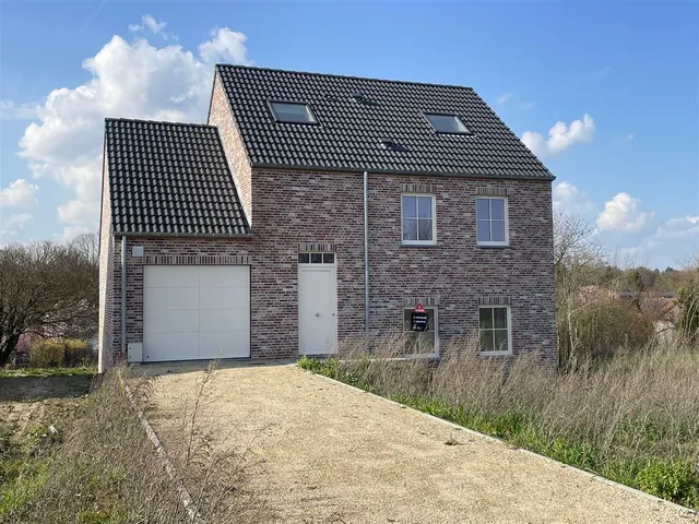 Huis te koop in Orp-Le-Grand – 1/6