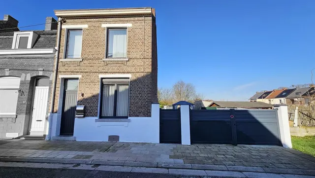 Huis te koop in Hornu – 1/10