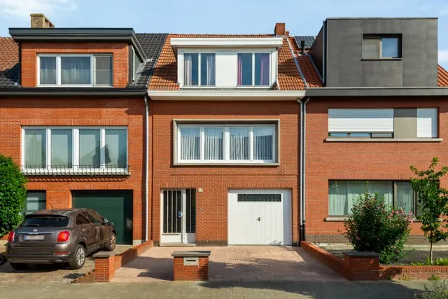 Huis te koop in Kontich – 1/10