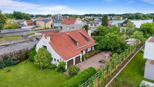 Villa for sale in Overmere – 1/10