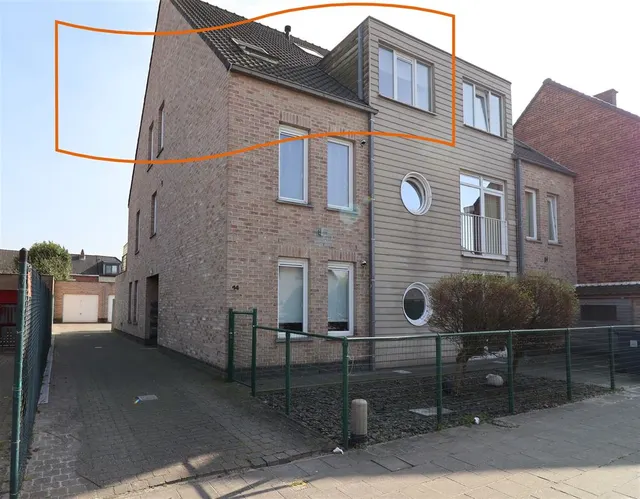 Appartement te koop in Zelzate – 1/10