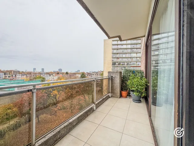 Appartement te koop in Schaerbeek – 1/10