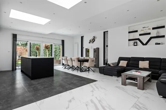 Maison à vendre à Hemiksem – 1/10