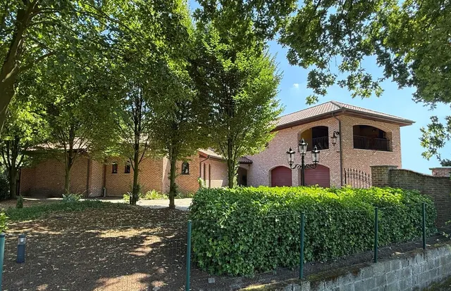 Huis te koop in Beerse – 1/10