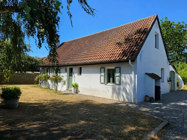 Huis te koop in Folx-Les-Caves – 1/10