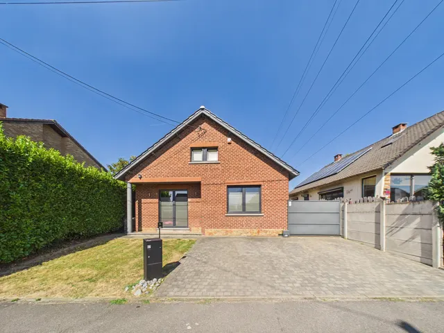 Huis te koop in La Louvière Maurage – 1/10