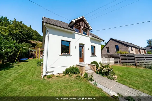Huis te koop in Bévercé – 1/10