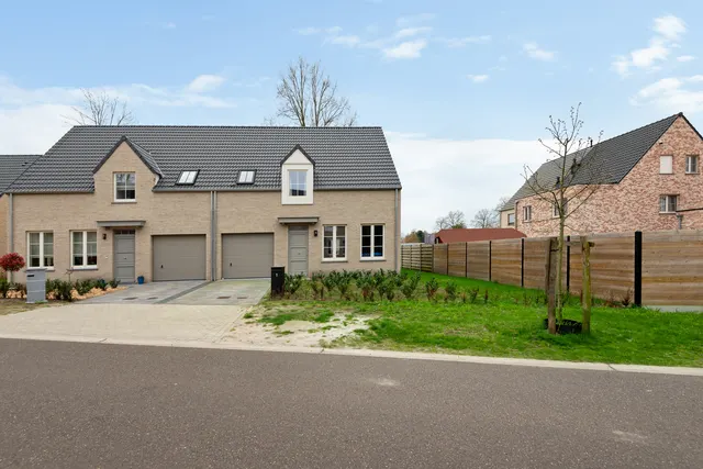 Huis te koop in Dessel – 1/10