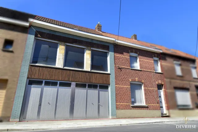 Huis te koop in Beveren-Leie – 1/10