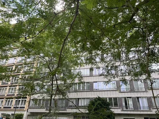 Appartement te koop in Koekelberg – 1/10