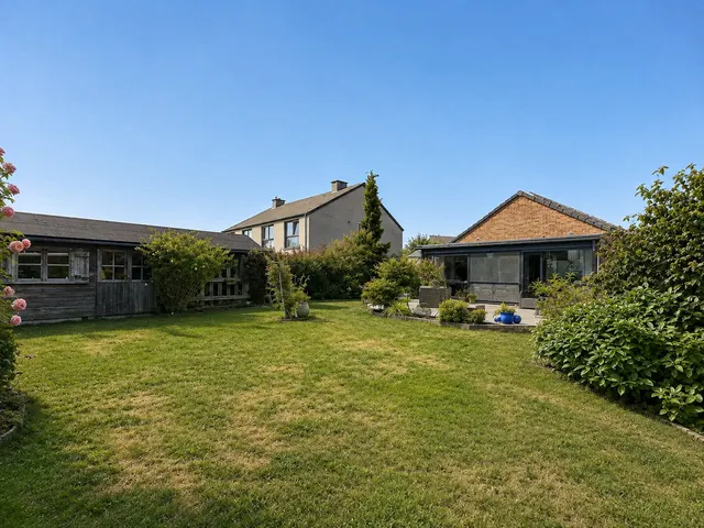 Villa à vendre à Hautrage – 1/10