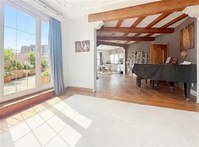 Appartement te koop in Schaerbeek – 1/10