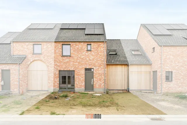 Huis te koop in Ruiselede – 1/10
