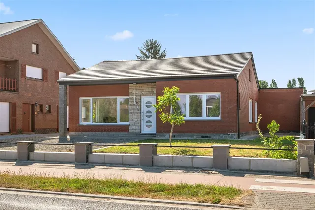 Huis te koop in Hombeek – 1/10