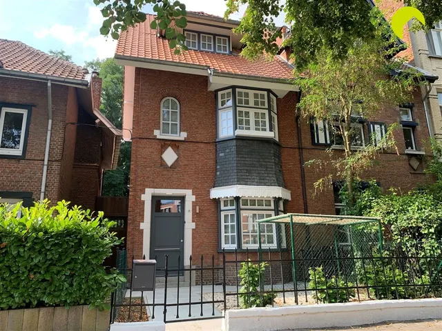 Huis te huur in Mortsel – 1/10