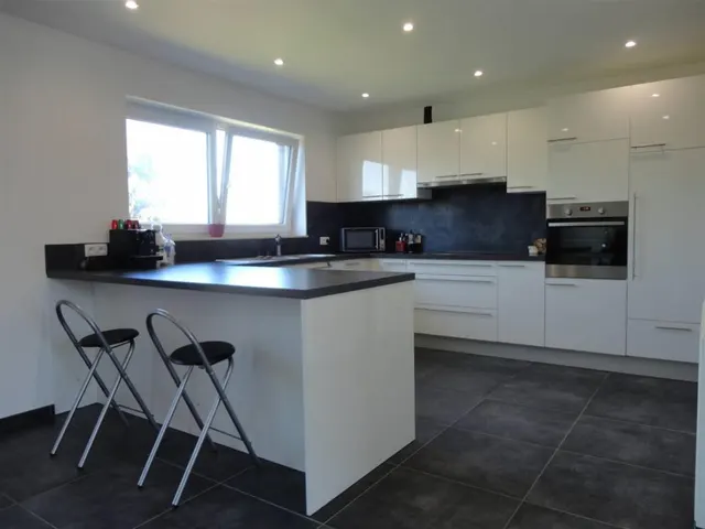 Appartement te huur in Fontaine-l'Évêque – 1/9