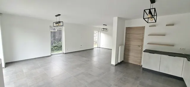 Maison à louer à Lobbes – 1/10