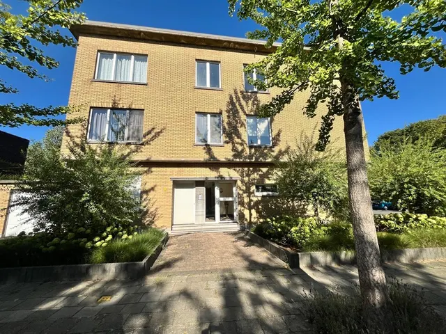 Appartement te koop in Wilrijk – 1/10