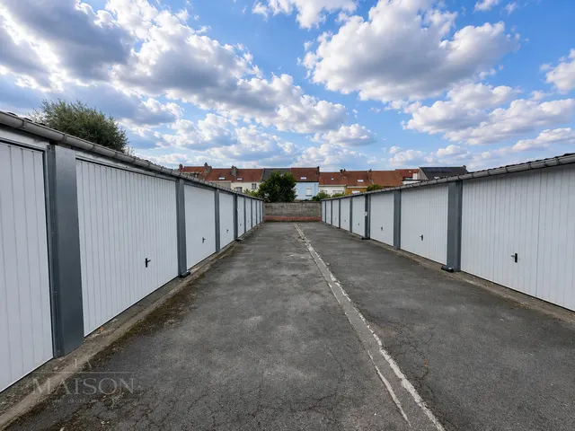 Gesloten Garagebox à vendre à Zaventem – 1/7