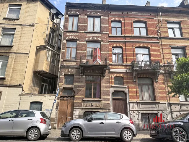 Huis te koop in Anderlecht – 1/10