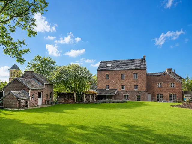 Huis te koop in Vieux-Waleffe – 1/10