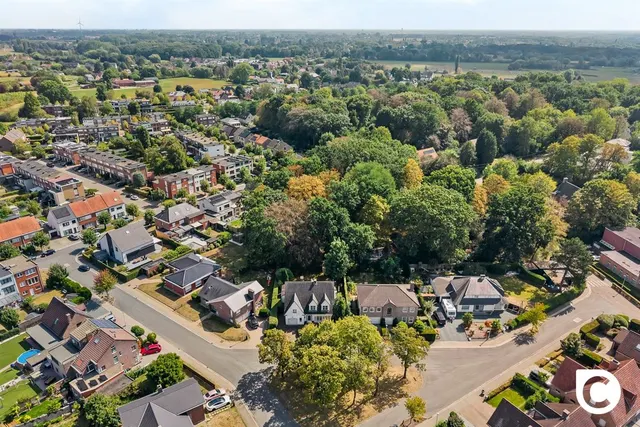 Villa te koop in Aartselaar – 1/10