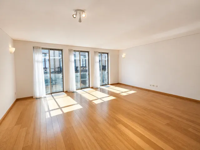 Appartement te koop in Brussel – 1/10