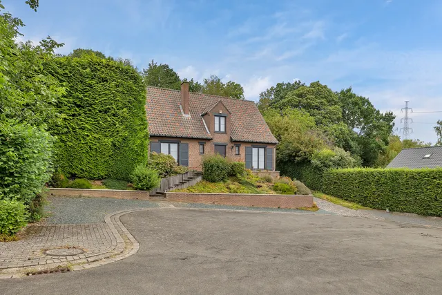 Huis te koop in Dilbeek – 1/10