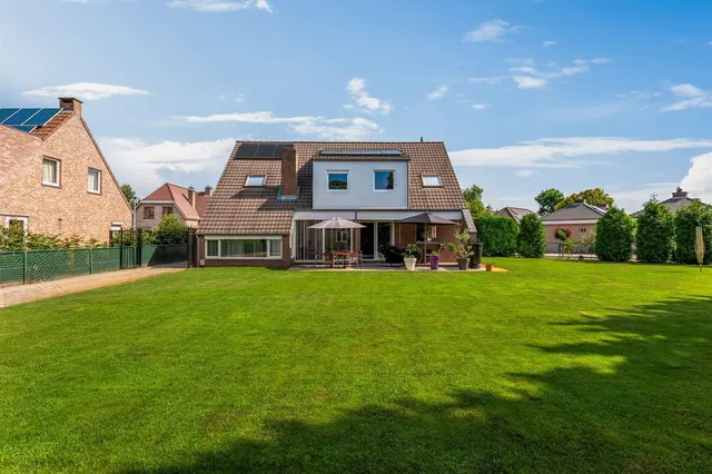 Huis te koop in Weelde – 1/10