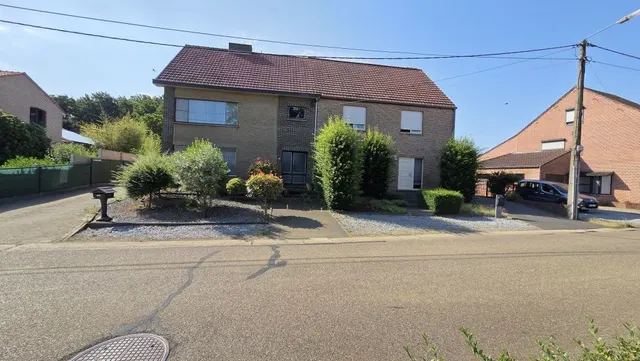 Eengezinswoning te koop in Beringen – 1/10