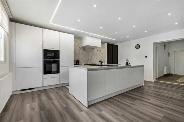 Maison à vendre à Sint-Truiden – 1/10