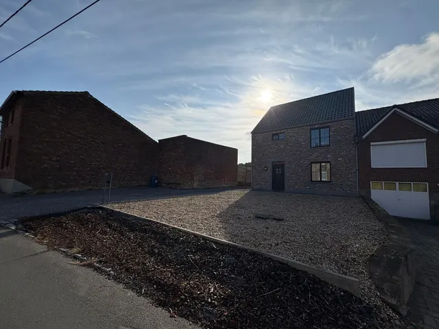 Eengezinswoning te huur in Sint-Truiden – 1/10