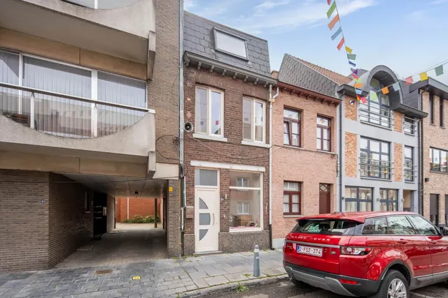 Huis te koop in Maaseik – 1/10