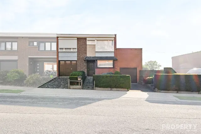 Huis te koop in Deerlijk – 1/10