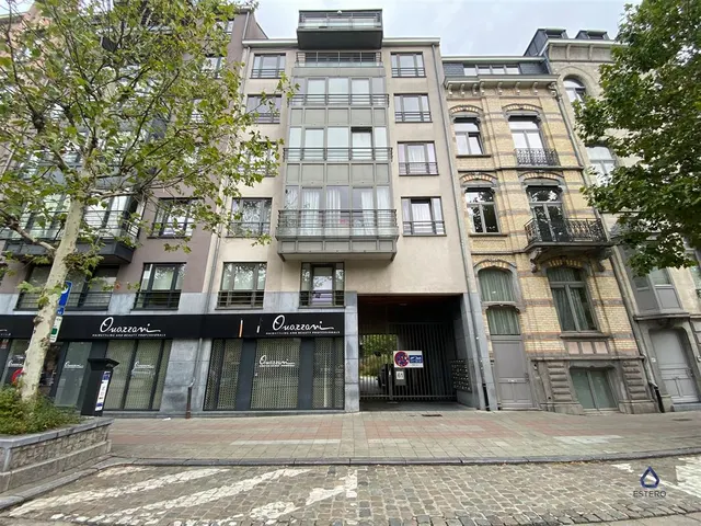 Appartement te huur in Sint-Jans-Molenbeek – 1/10
