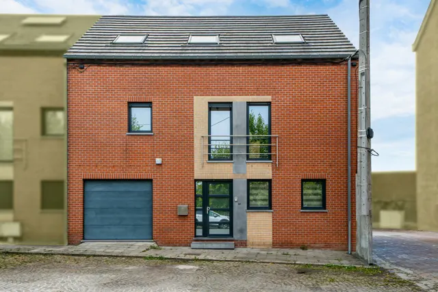 Maison à vendre à Charleroi Gilly – 1/10