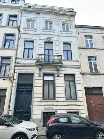 Huis te koop in Anderlecht – 1/10