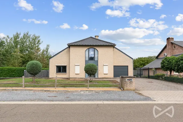 Huis te koop in Beringen – 1/10