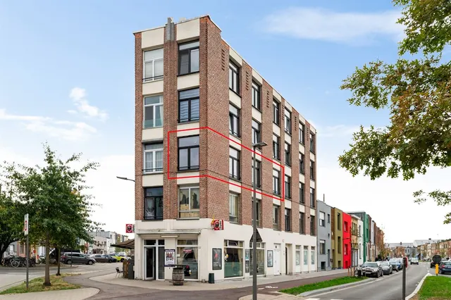 Appartement te koop in Deurne – 1/9