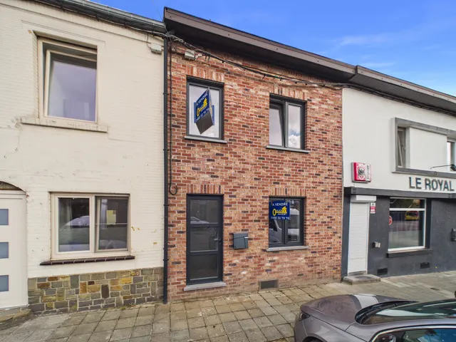 Huis te koop in Charleroi Jumet – 1/10