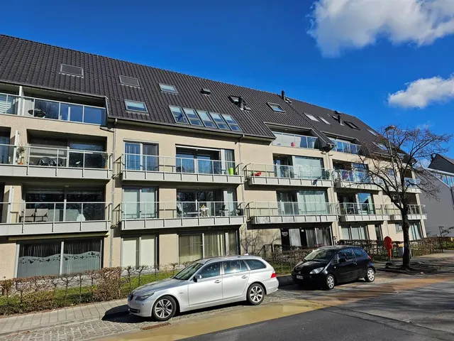 Duplex te huur in Oostakker – 1/9