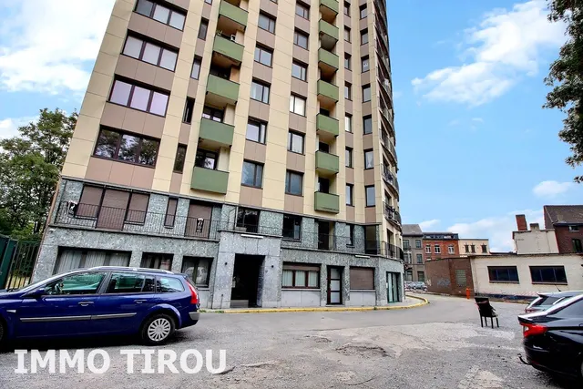 Appartement te koop in Charleroi – 1/10
