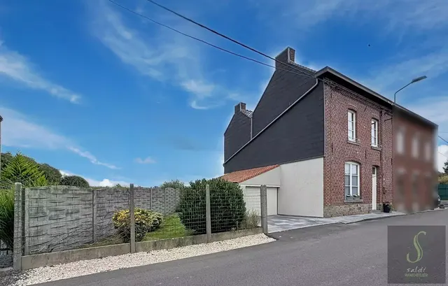 Huis te koop in Ressaix – 1/10