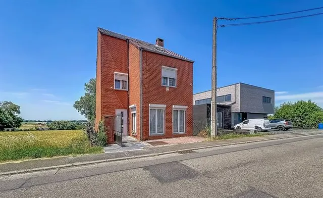 Huis te koop in Anderlues – 1/10
