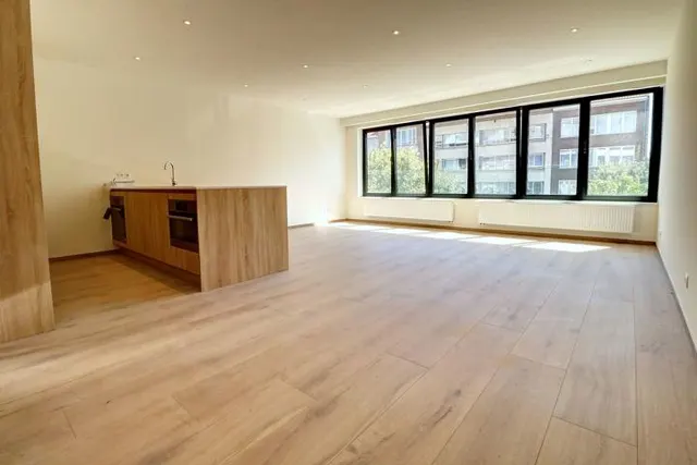 Appartement te huur in Woluwe-Saint-Pierre – 1/10