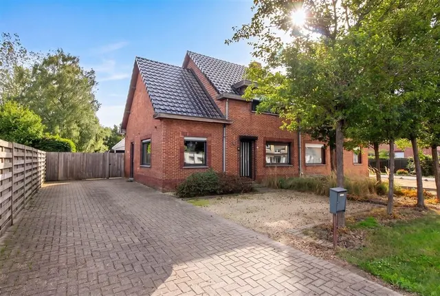 Maison à louer à Vorst – 1/10