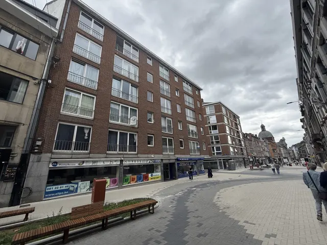 Appartement te koop in Namur – 1/9