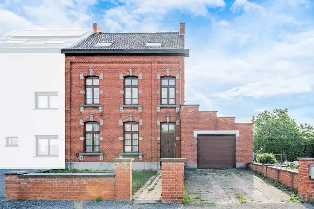 Maison à vendre à Hautrage – 1/10