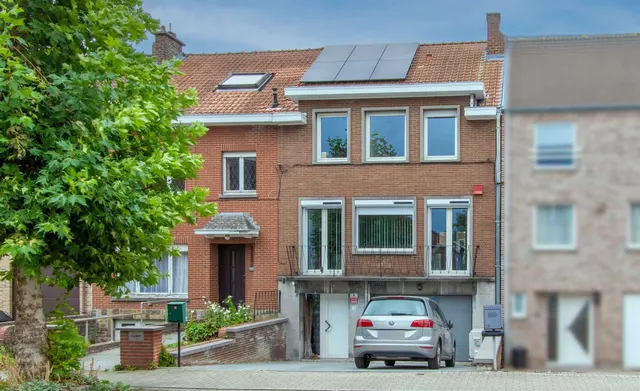 Huis te huur in Sint-Pieters-Leeuw – 1/10