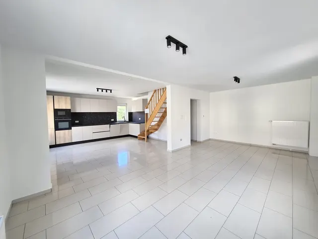 Appartement te huur in La Louvière Trivières – 1/10